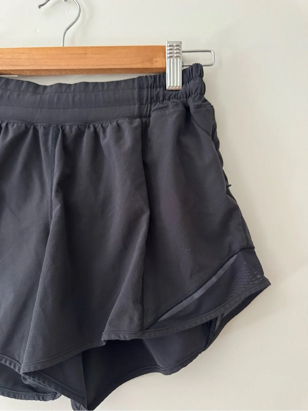 LULULEMON Hotty Hot Shorts Lined Black 8